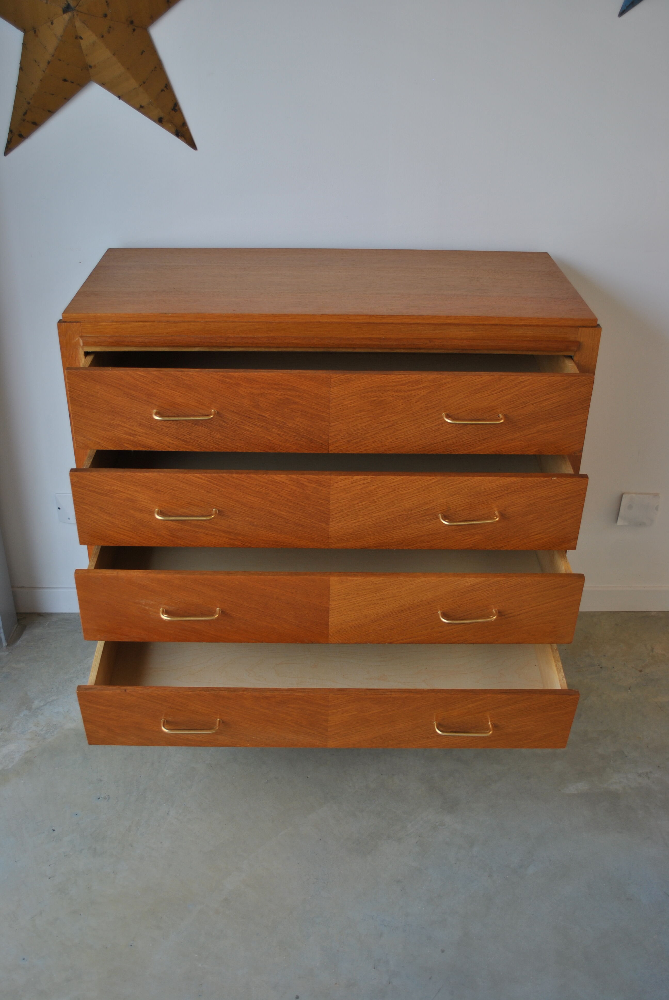 Chest of drawers vintage feet compass 1970