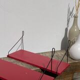 Duo of wall shelves in vintage red and black wood  1970.