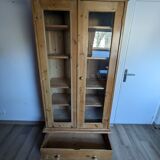 Armoire vitrée