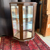 Antique English wooden display cabinet - Curved legs & 3 shelves