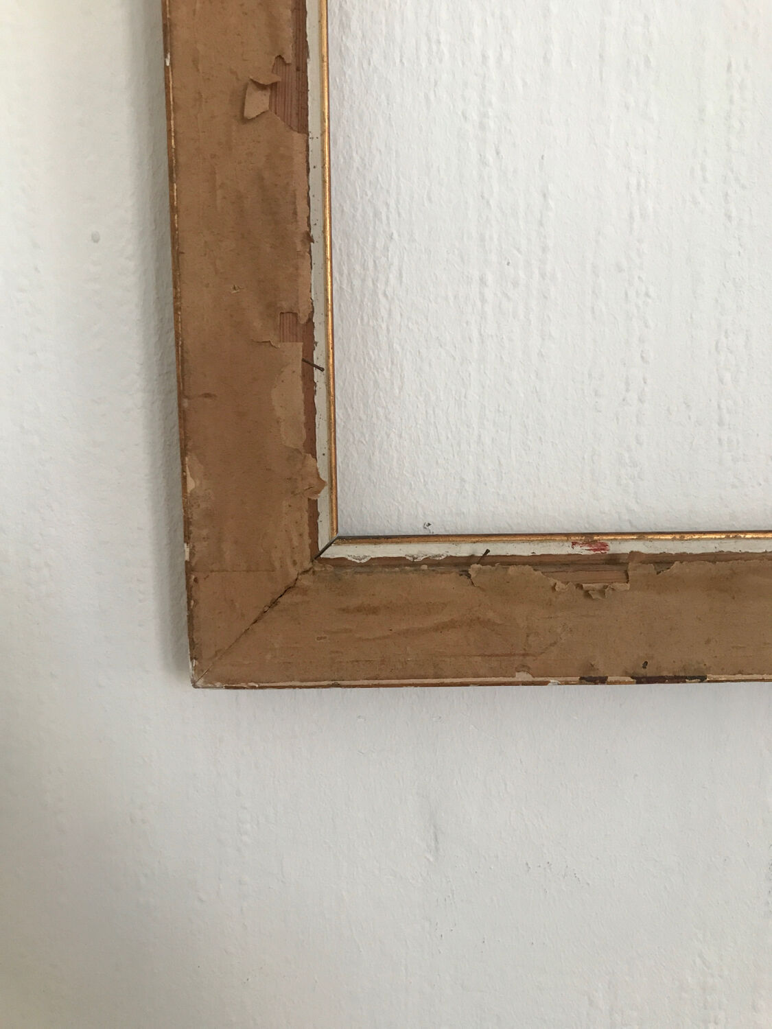 Carved gilded wooden frame 52x68.5 cm