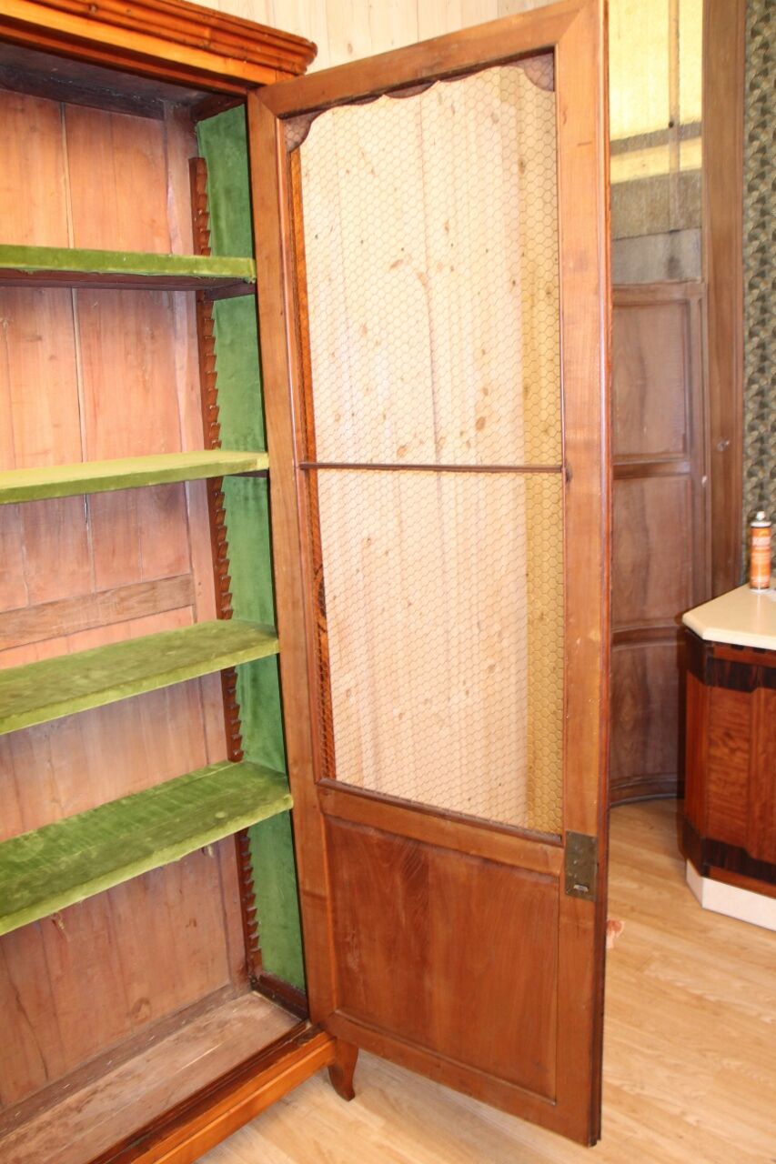 Bibliothèque grillagé en merisier XlXeme
