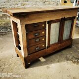 Old workbench diverted into undue furniture