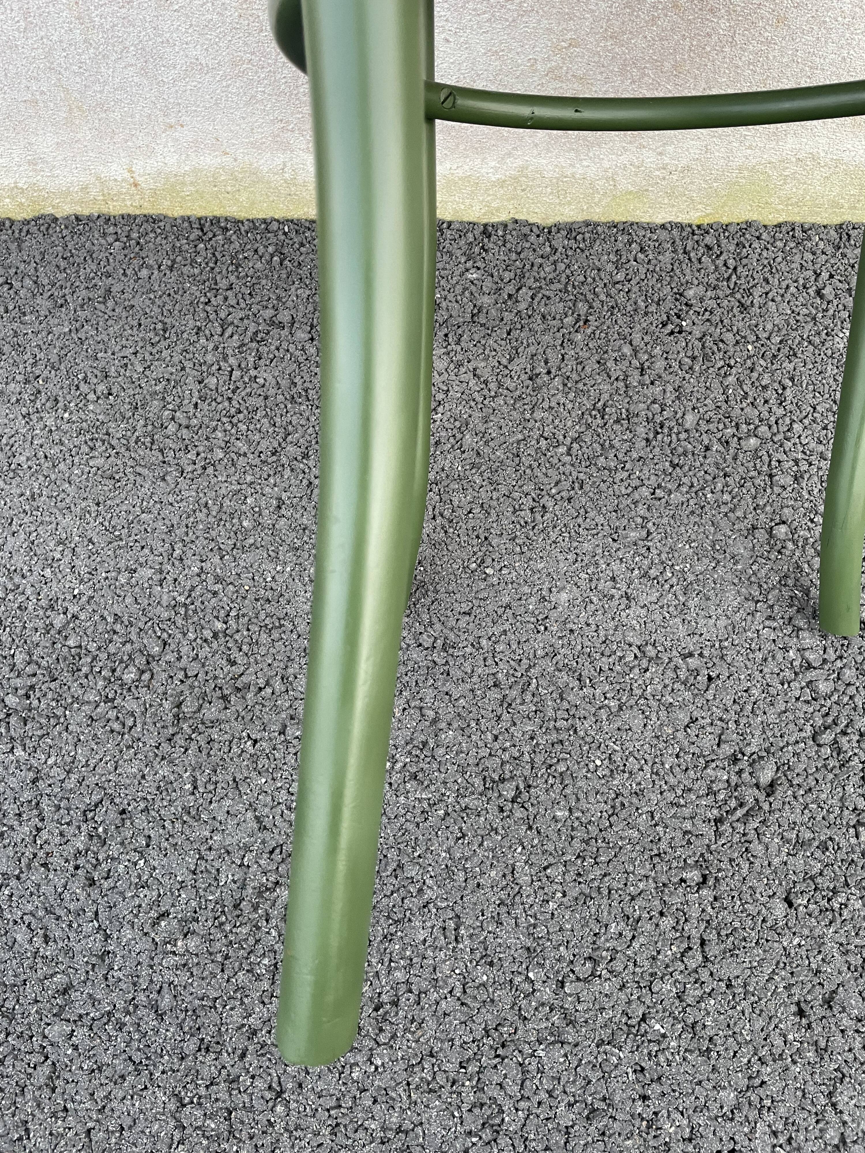 Mundus label canned chair