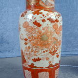 Japanese Kutani tablelamps made from porcelain vases from Meiji period (1868-1912). A pair.