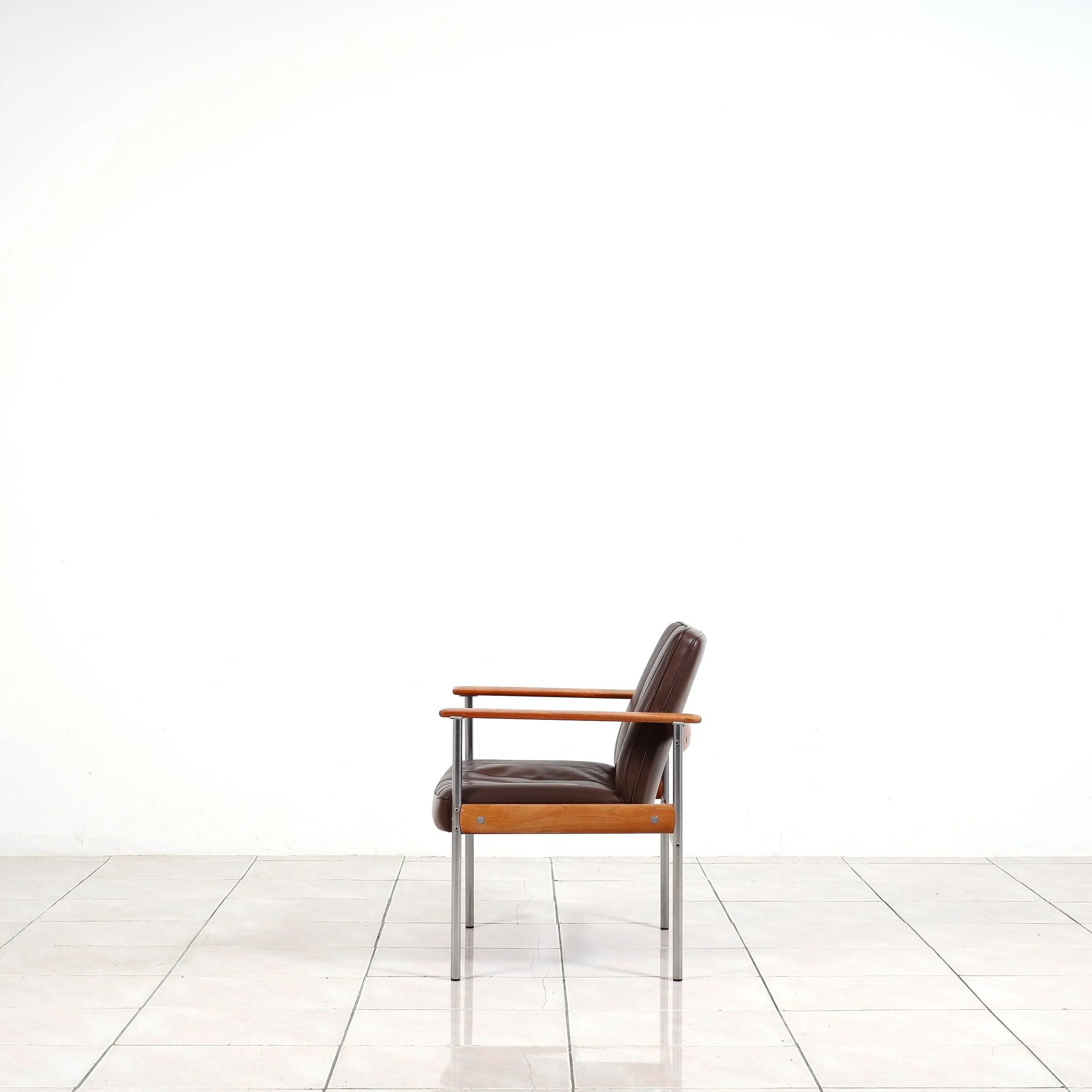 Fauteuil "1001" par Sven Ivar Dysthe pour Dokka Mobler