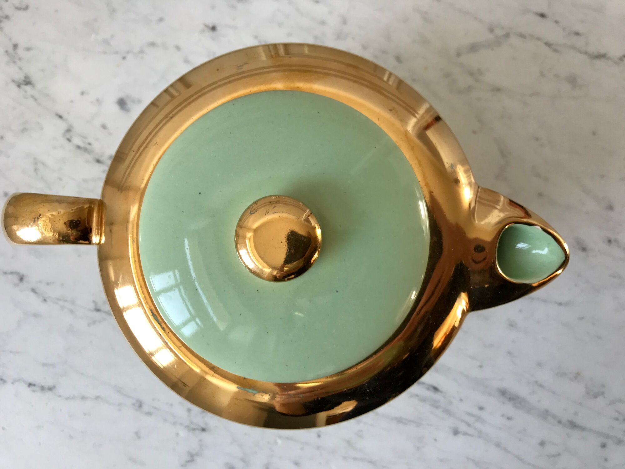 Duo of teapot and green milk pot sage 50s