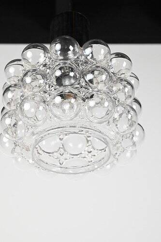 Suspension en verre par Helena Tynell