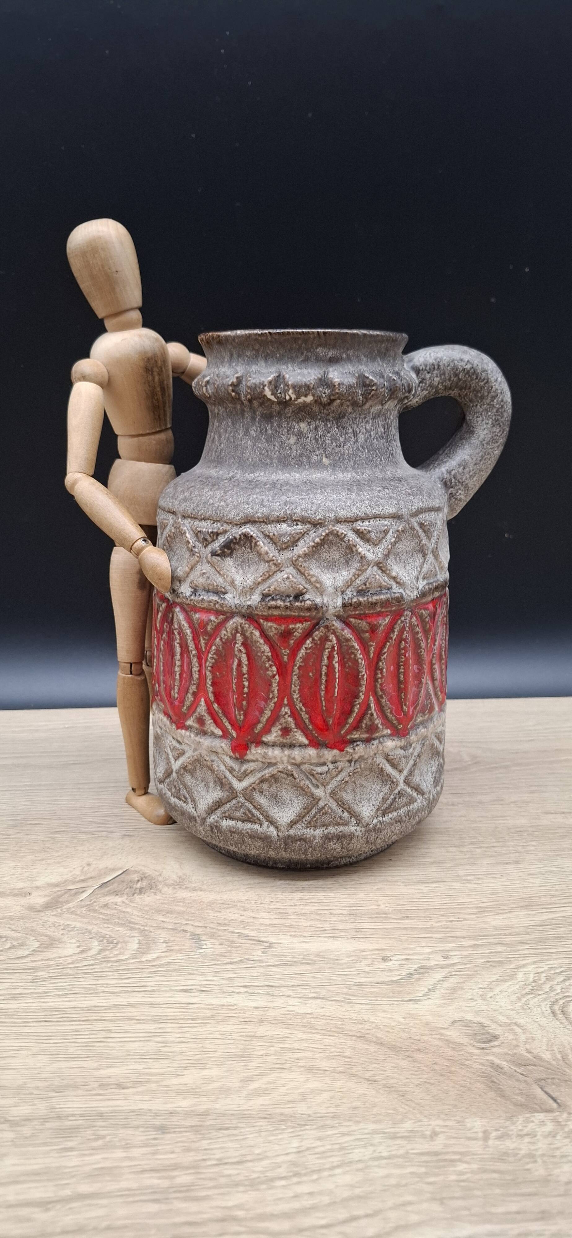 West Germany red vase 9325