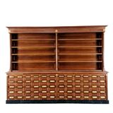Grand cabinet d’apothicaire antique en acajou, 1909
