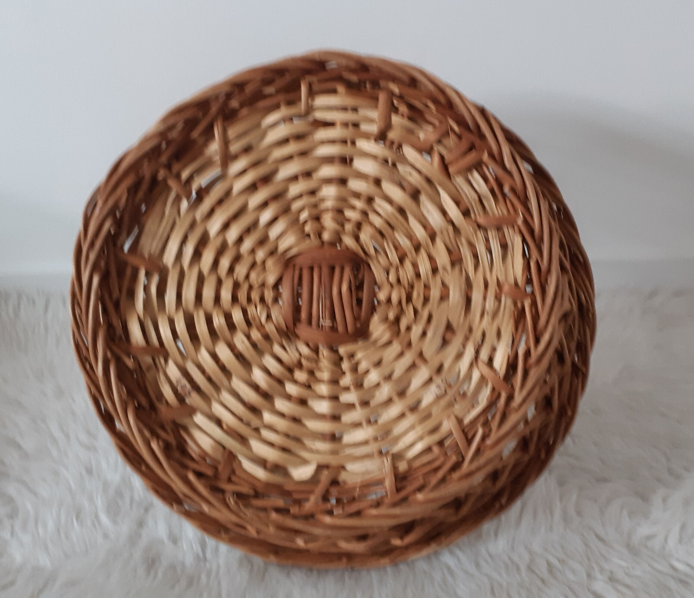 Corbeille panier en rotin osier vintage français