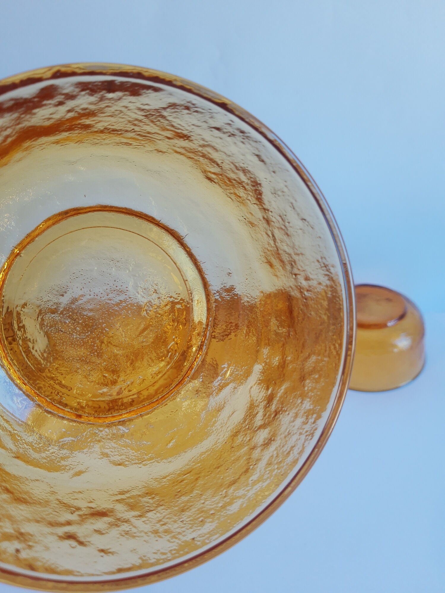 Lot salad bowl codec and 7 cups frosted amber glass sierra 70s