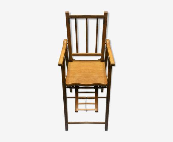 Chaise haute bébé