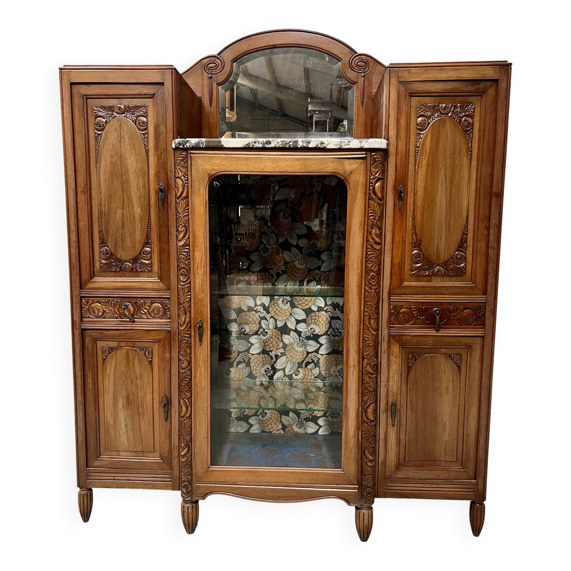 Art Deco buffet in solid walnut, 20th century.