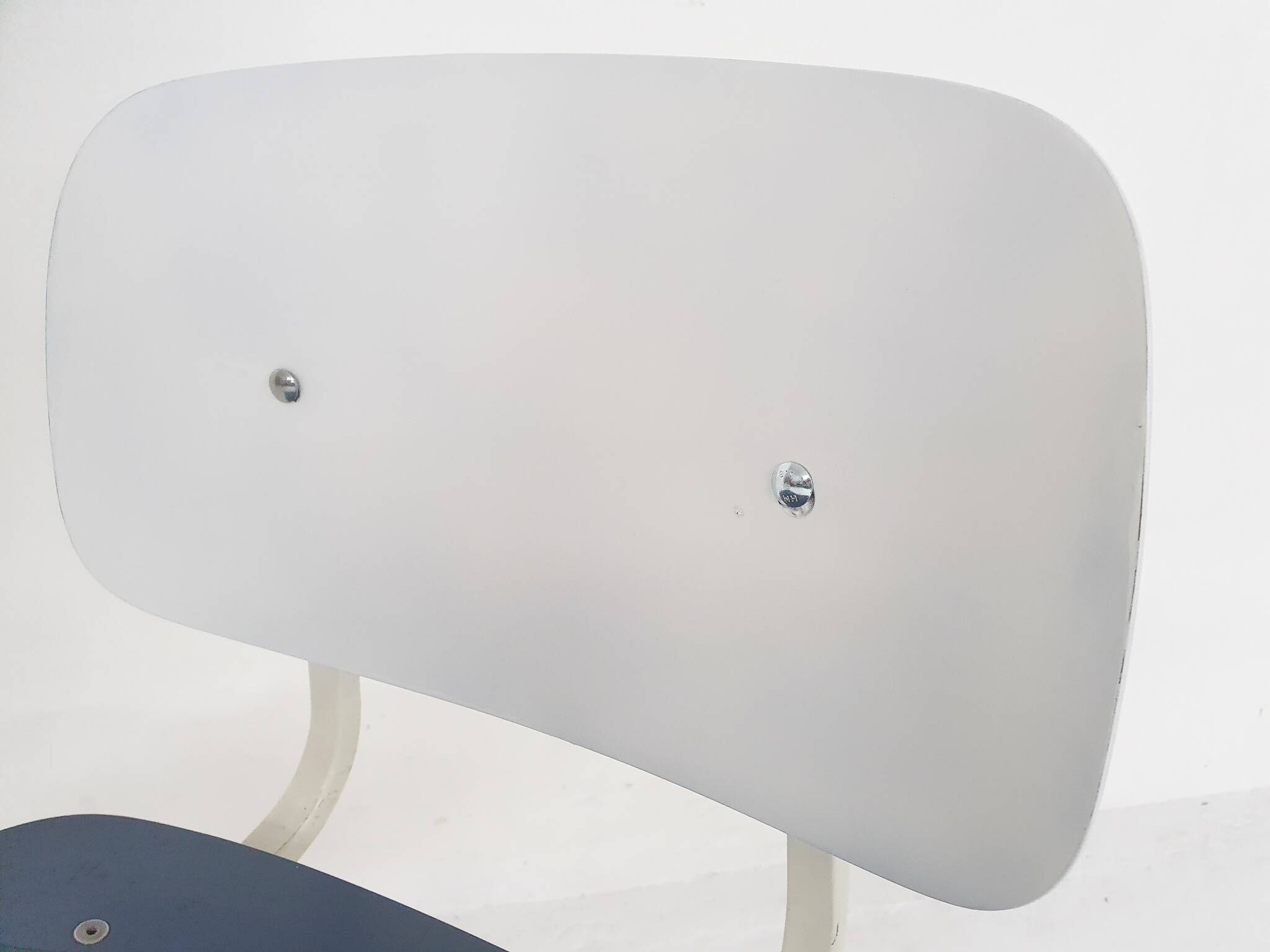 Chaise de salle à manger Friso Kramer pour Ahrend de Cirkel, Pays-Bas 1950's