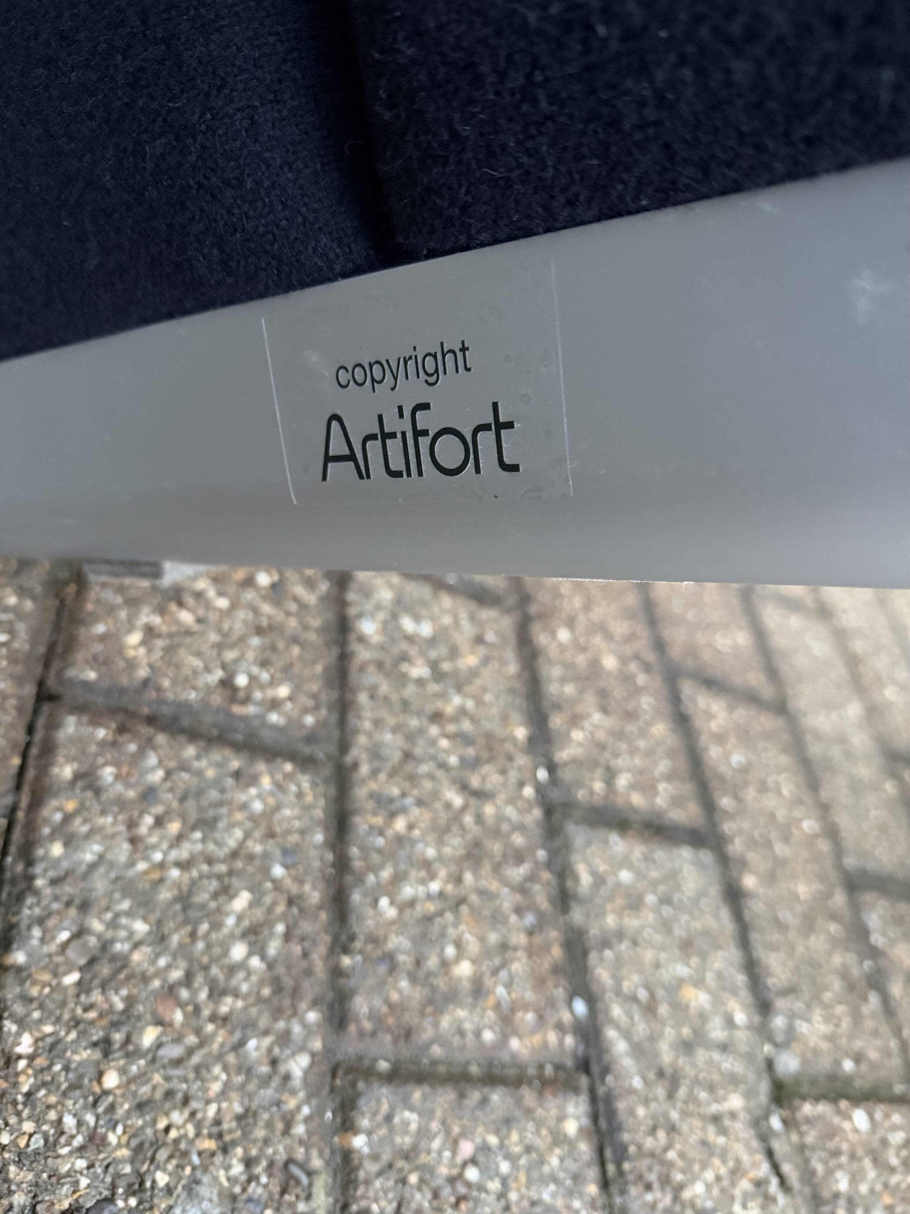 2x Artifort Groovy F598 by Pierre Paulin, Dark Blue, original