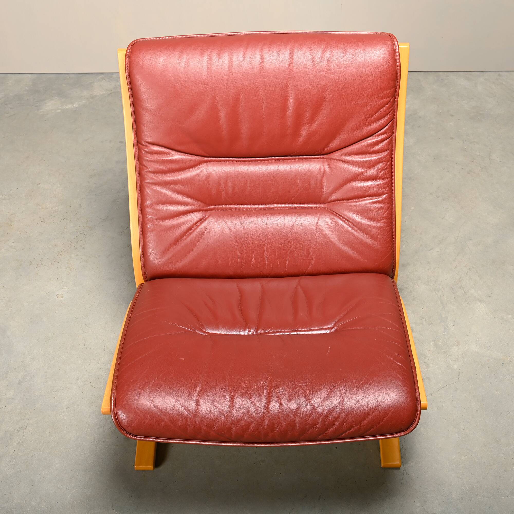 Pair Ingmar Relling Siesta Lounge Chairs in Beech and Burgundy Leather