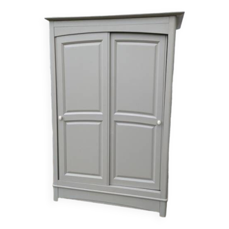 wardrobe, removable shelves