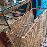 Door vintage rattan magazine
