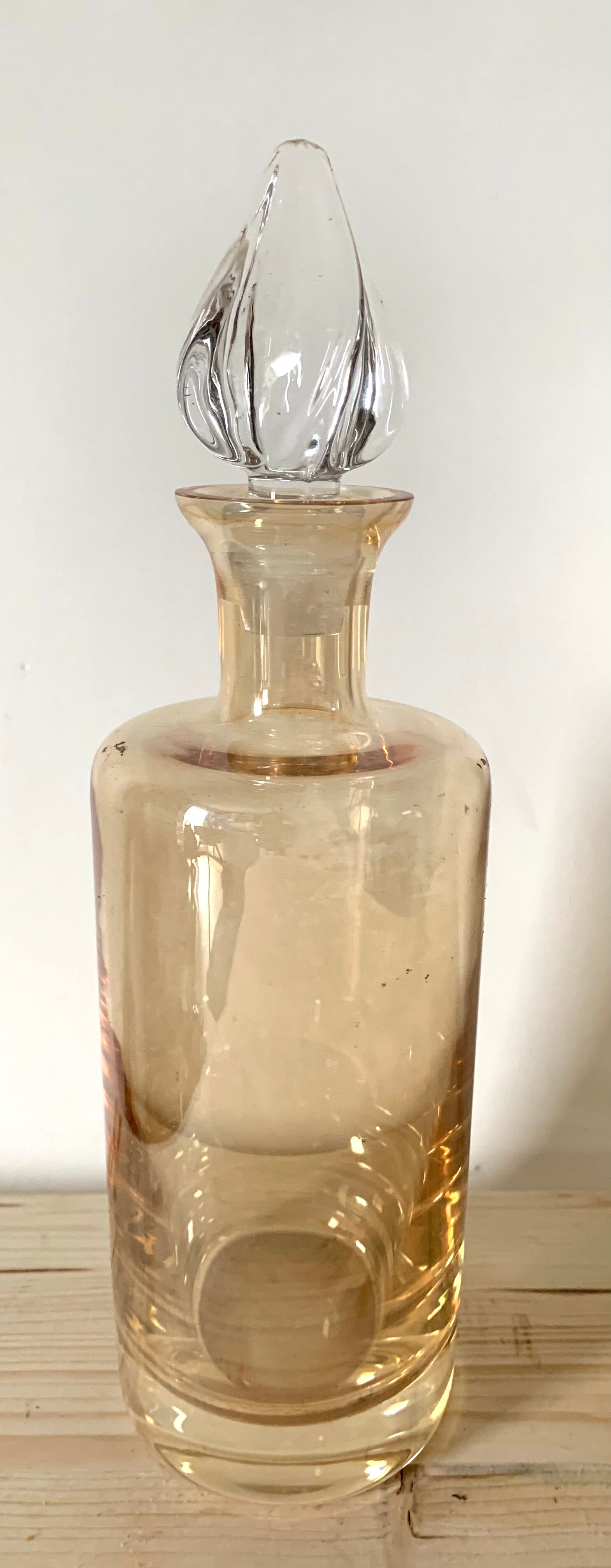 Irisee whisky decanter