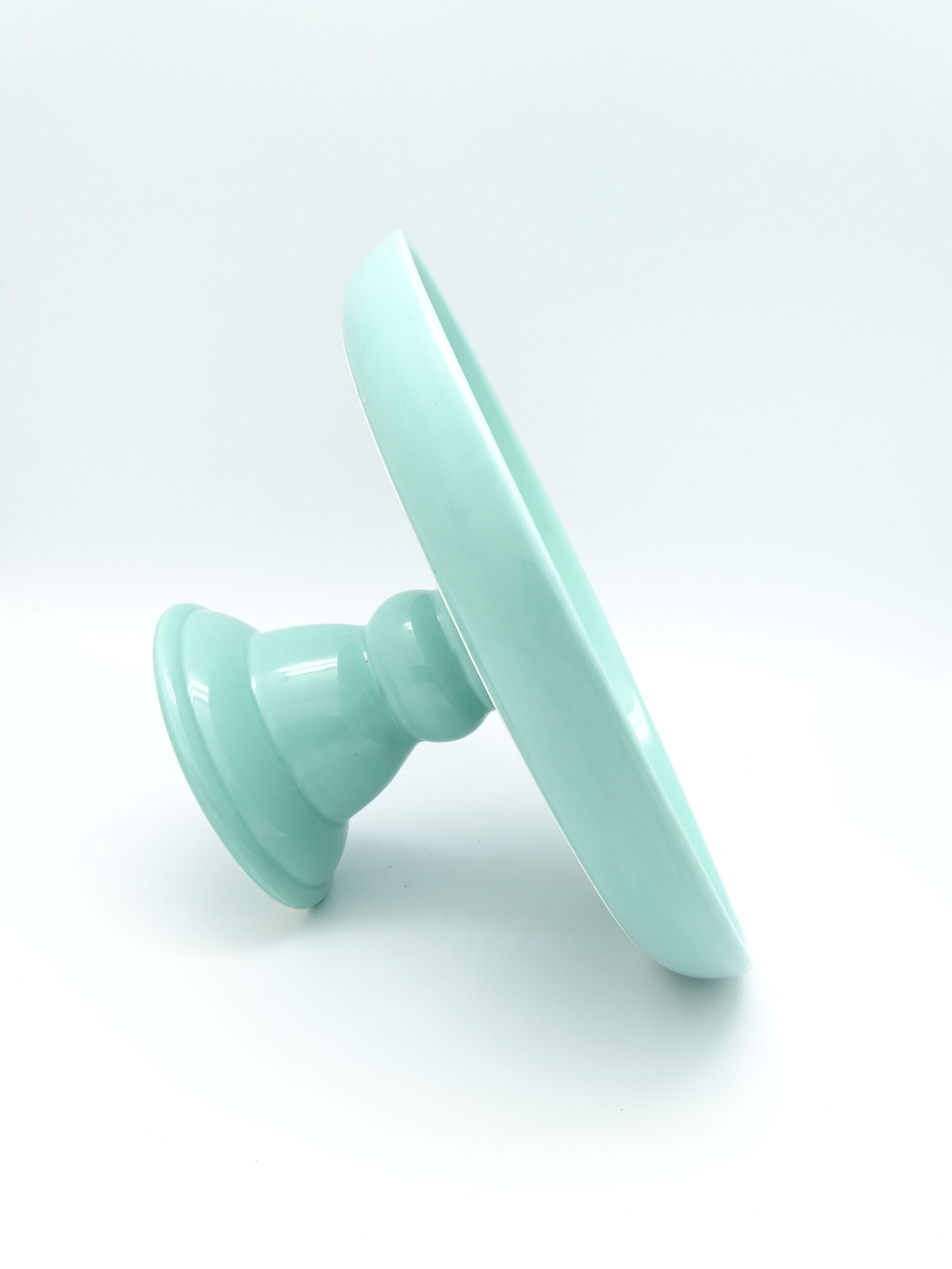 Pie dish on vintae stand