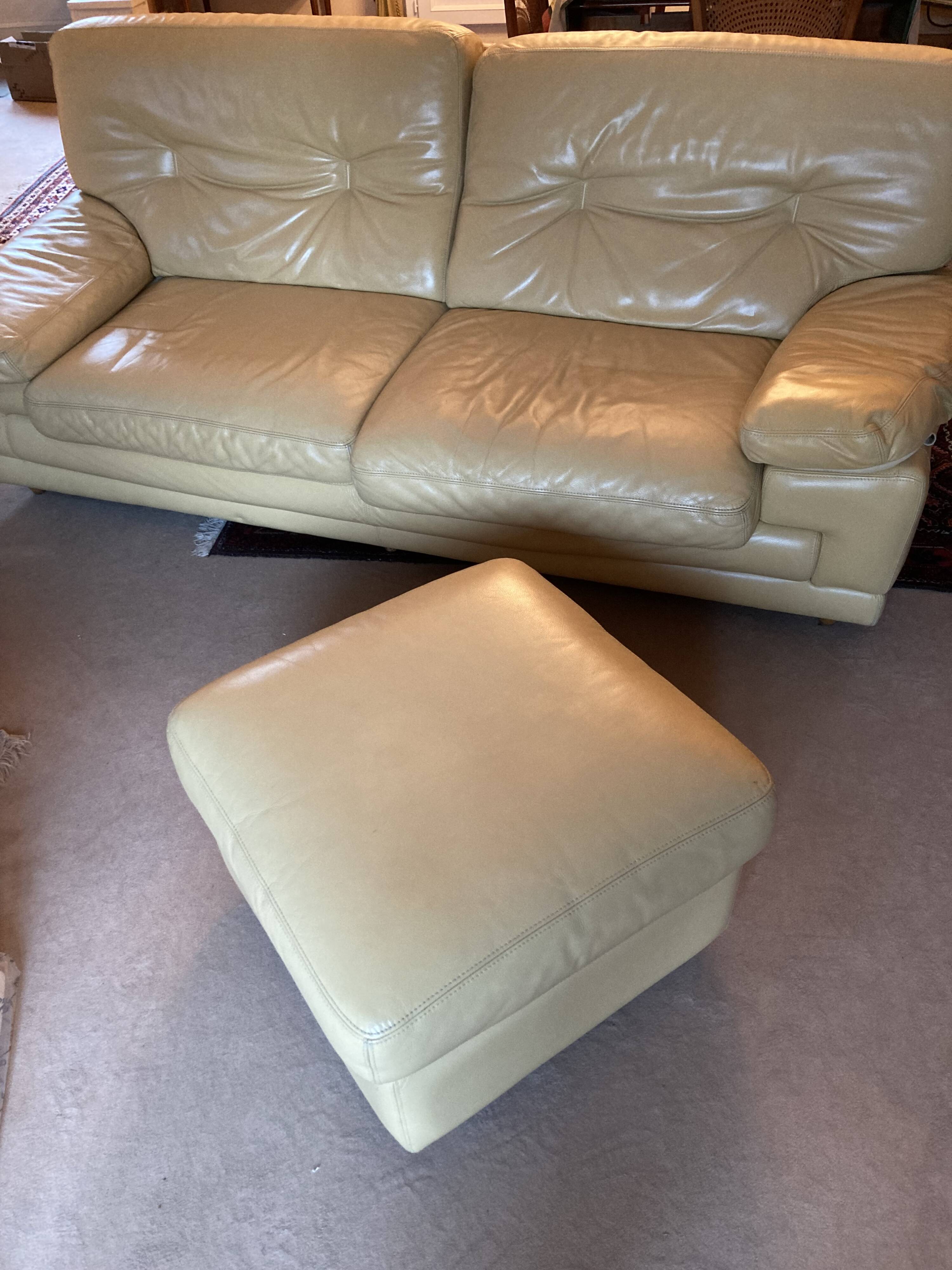Leather pouf