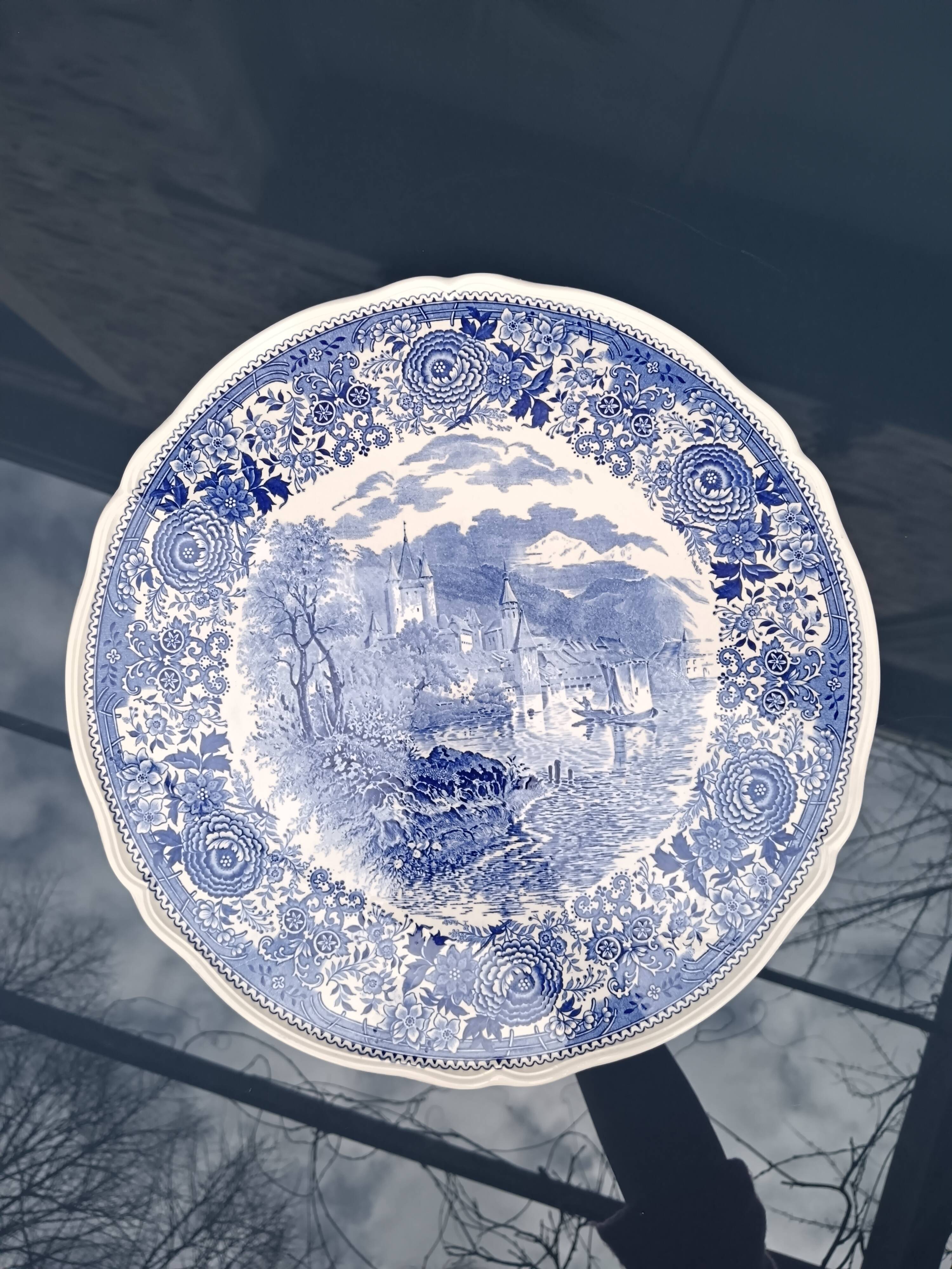 Large Villeroy & Boch "Burgenland" dish