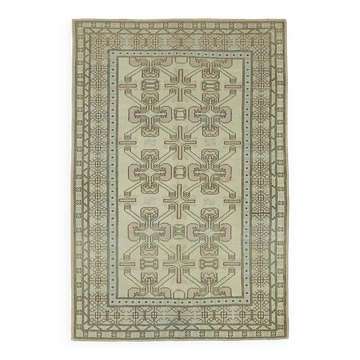 Turkish Vintage Anatolian Rug 175 cm x 254 cm
