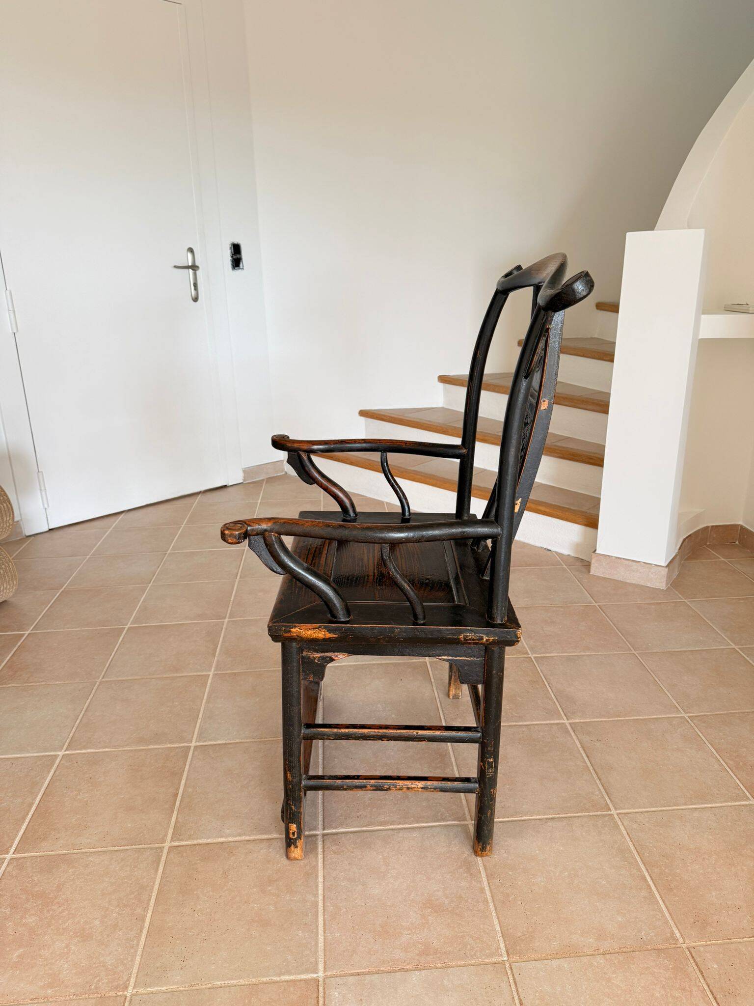 Elm wood armchair China 1900