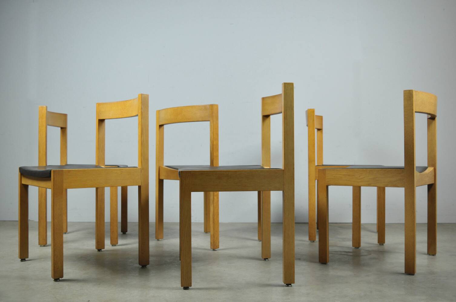 Vintage oak DUTCH DESIGN dining chairs in modern minimalist style, 1960s