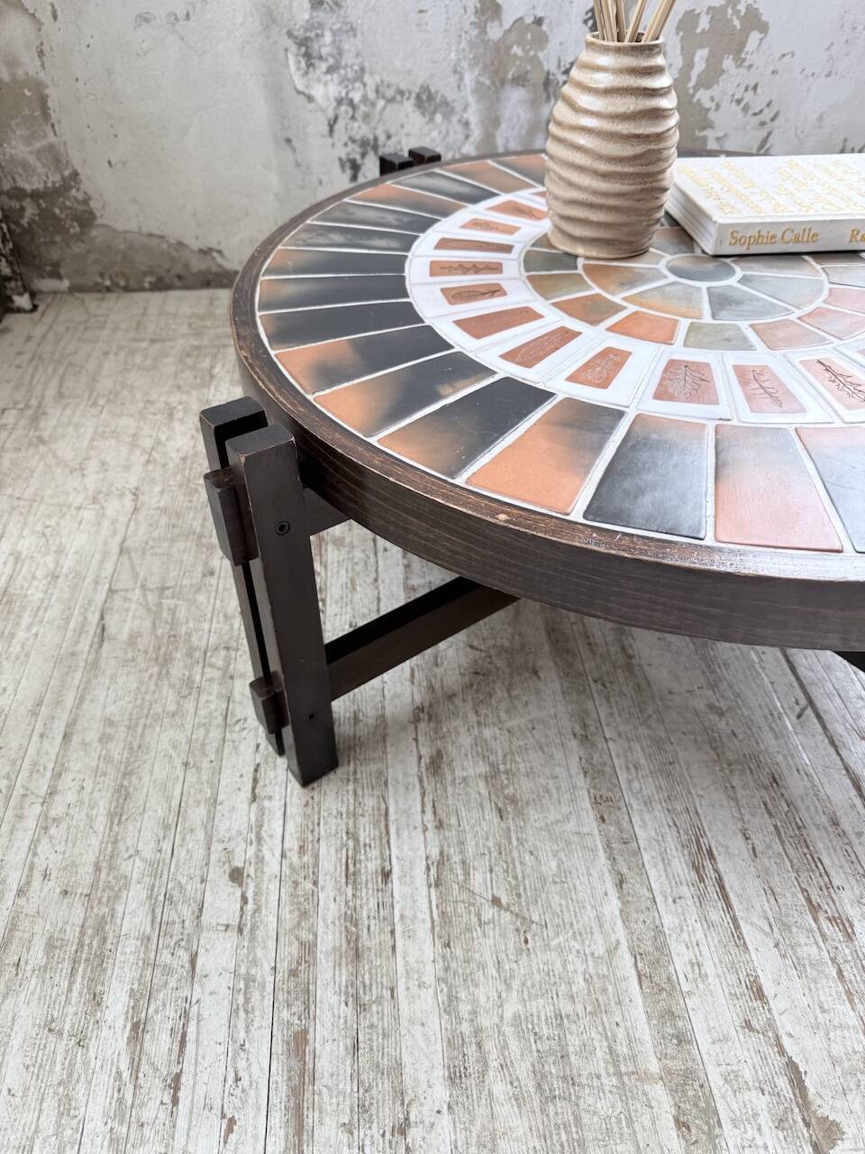 Round coffee table Roger Capron herbarium terracotta