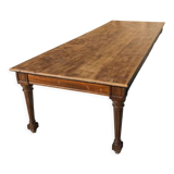 Farm table