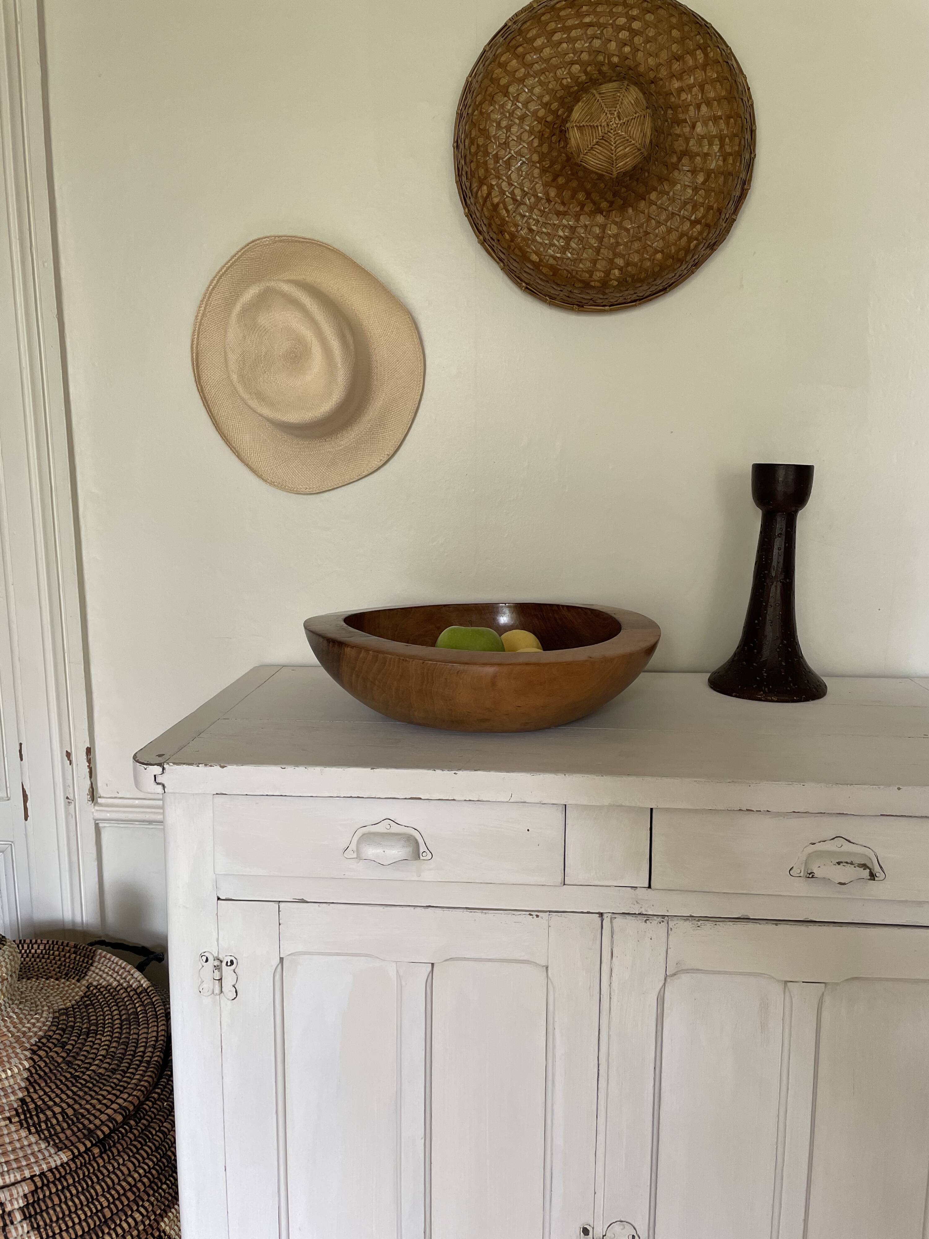 Solid wood fruit basket