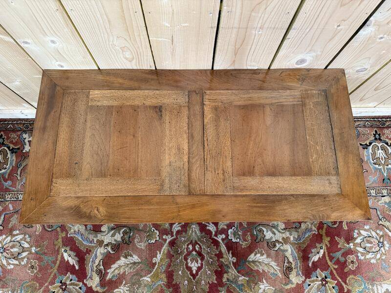 Table basse pieds fonte et plateau bois parquet