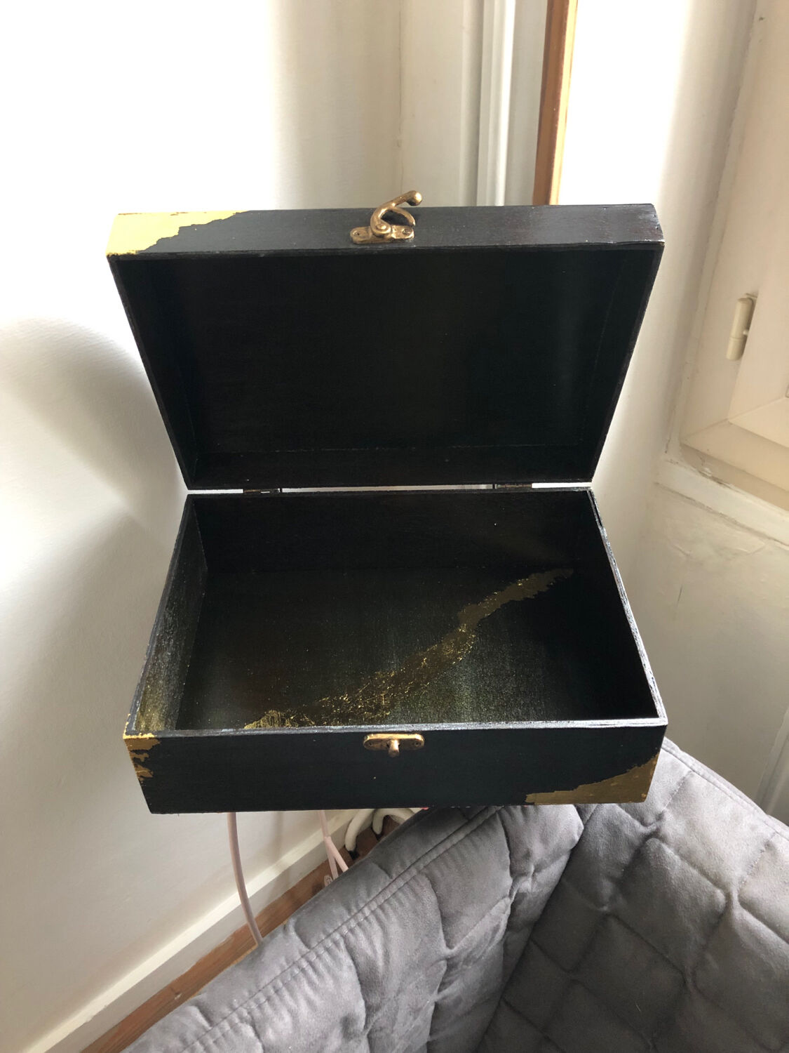 Jewelry box