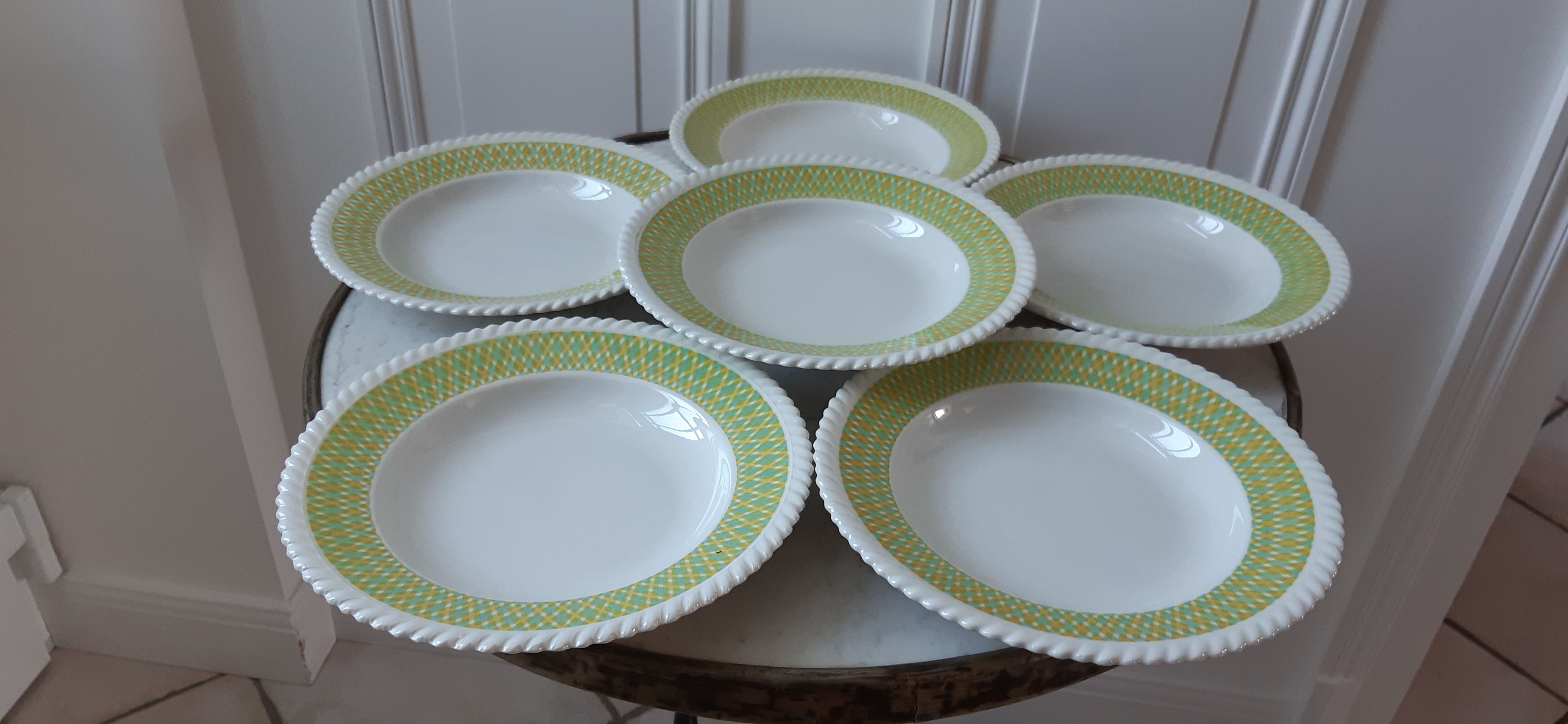 Set of 6 hollow plates Badonviller colored diamonds serrated years 40-50