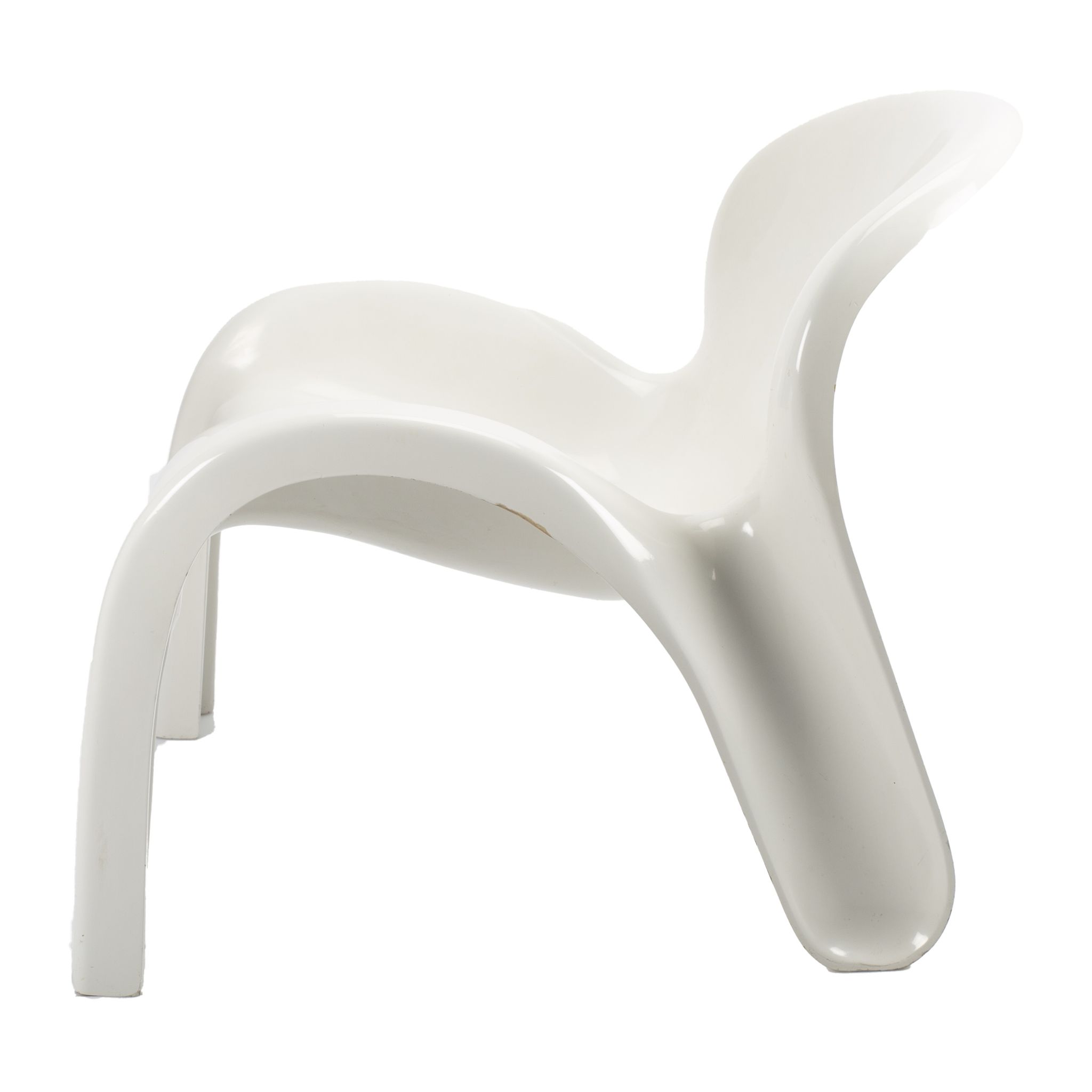 White GN2 armchair by Peter Ghyczy for Reuter's Form and Life