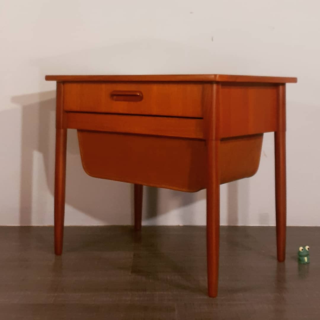 Pair of bedside tables "pelicans" in teak, norwegian 1960s