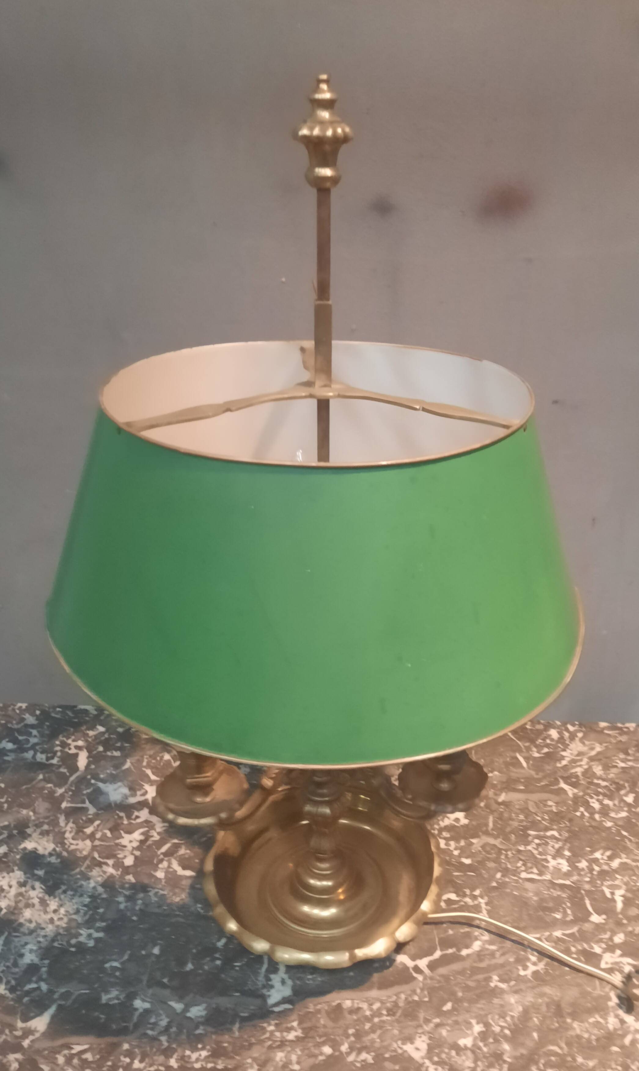 Lampe bouillotte de style Louis XV