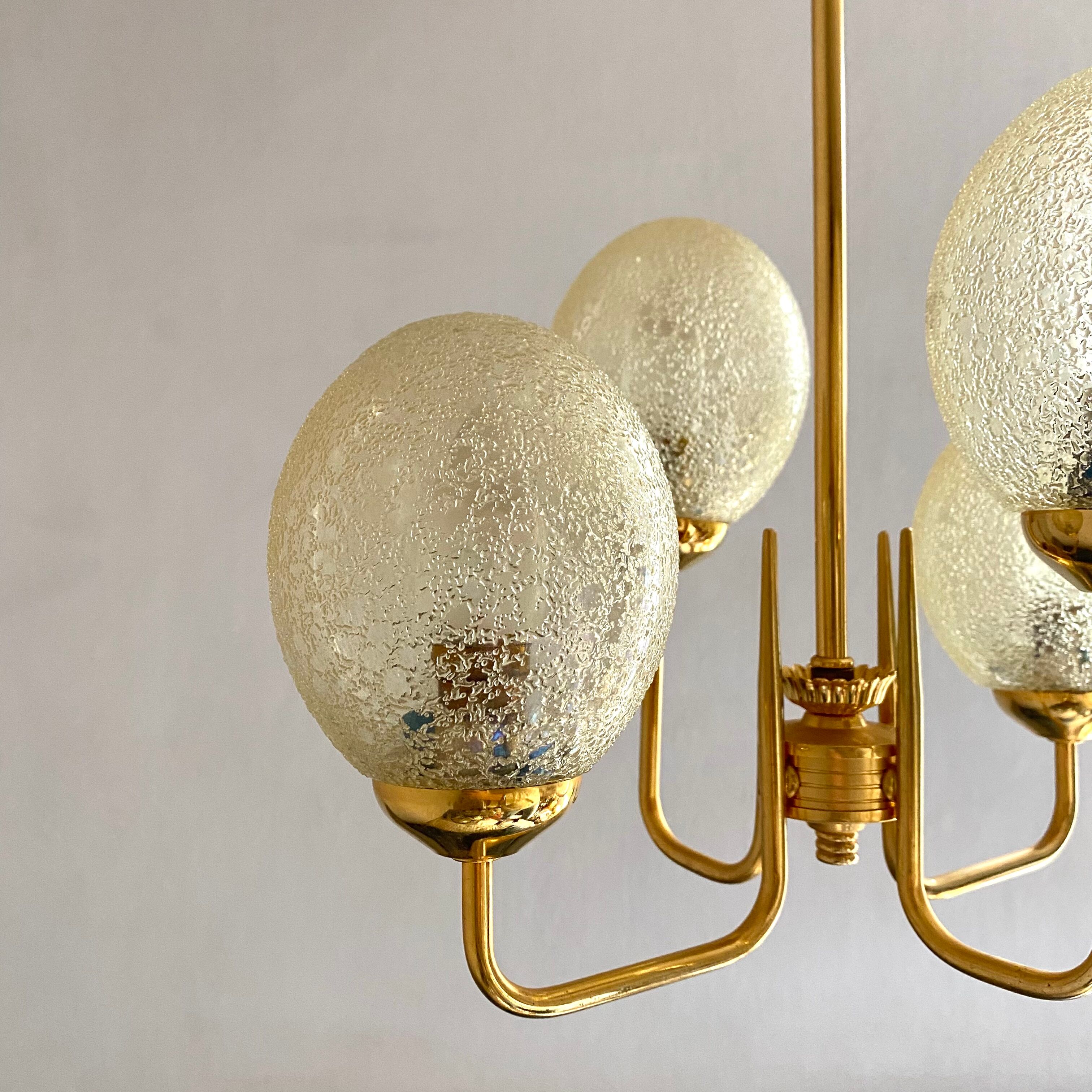 Vintage chandelier design amber globes