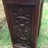 Coffre en bois sculpté et estampille a. dubois