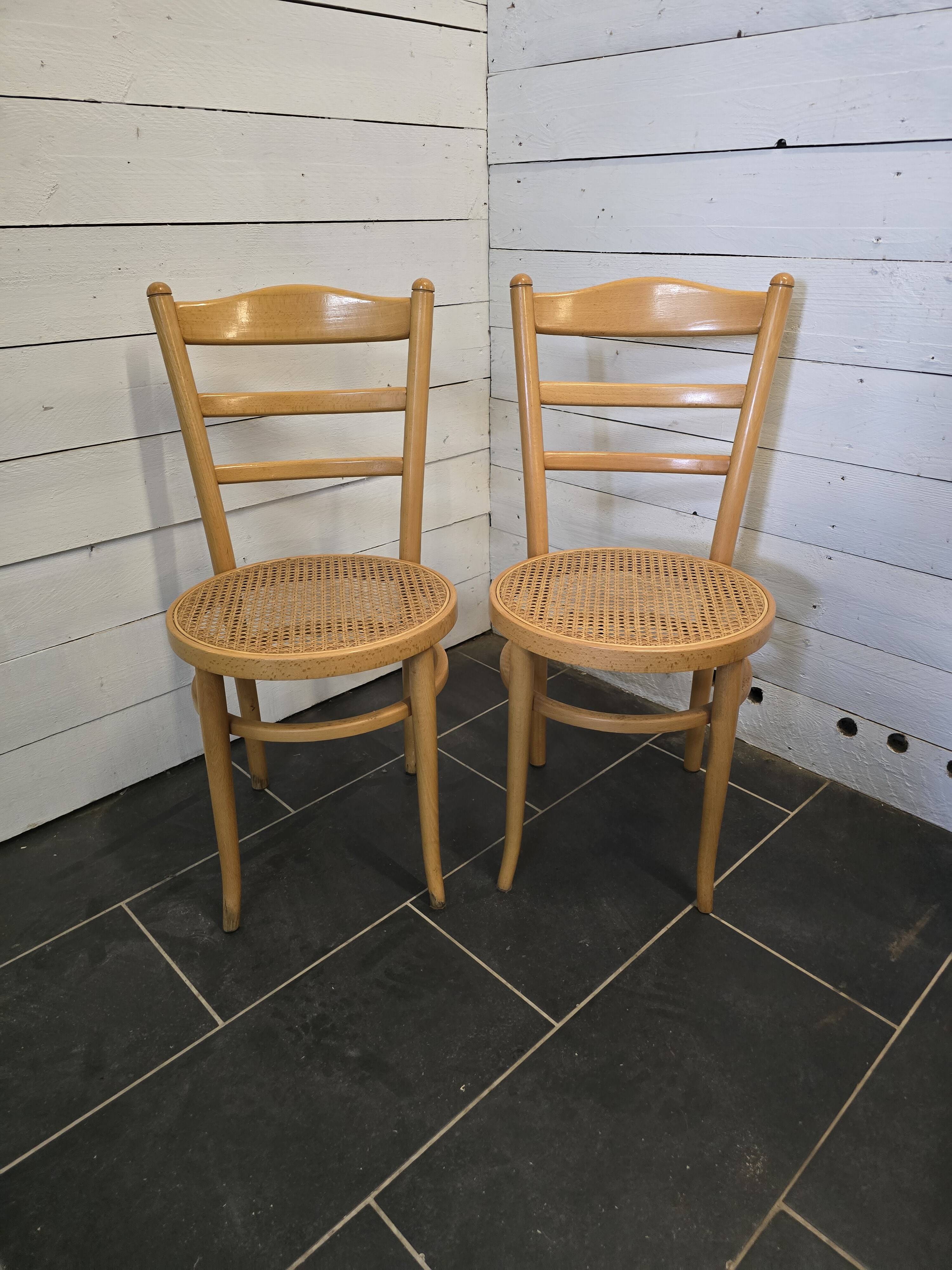 Paire de chaises de bistrot Baumann
