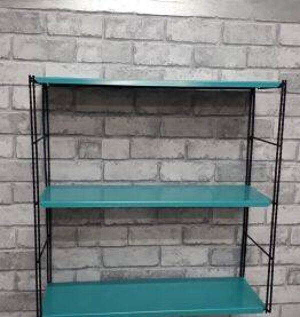 etagere style string 1960 a 70 , metal  2 montants  h60x48x17 trace usure n