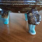 Vietnam tripod wine pourer