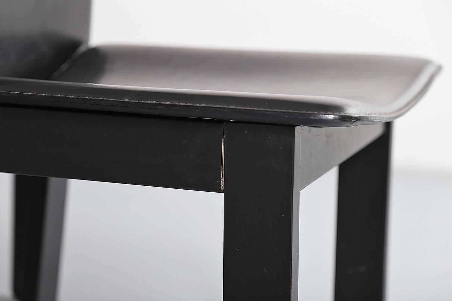 Lot de 6 chaises de salle à manger en bois et cuir noir