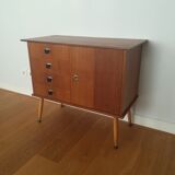 Sideboard / chest of drawers