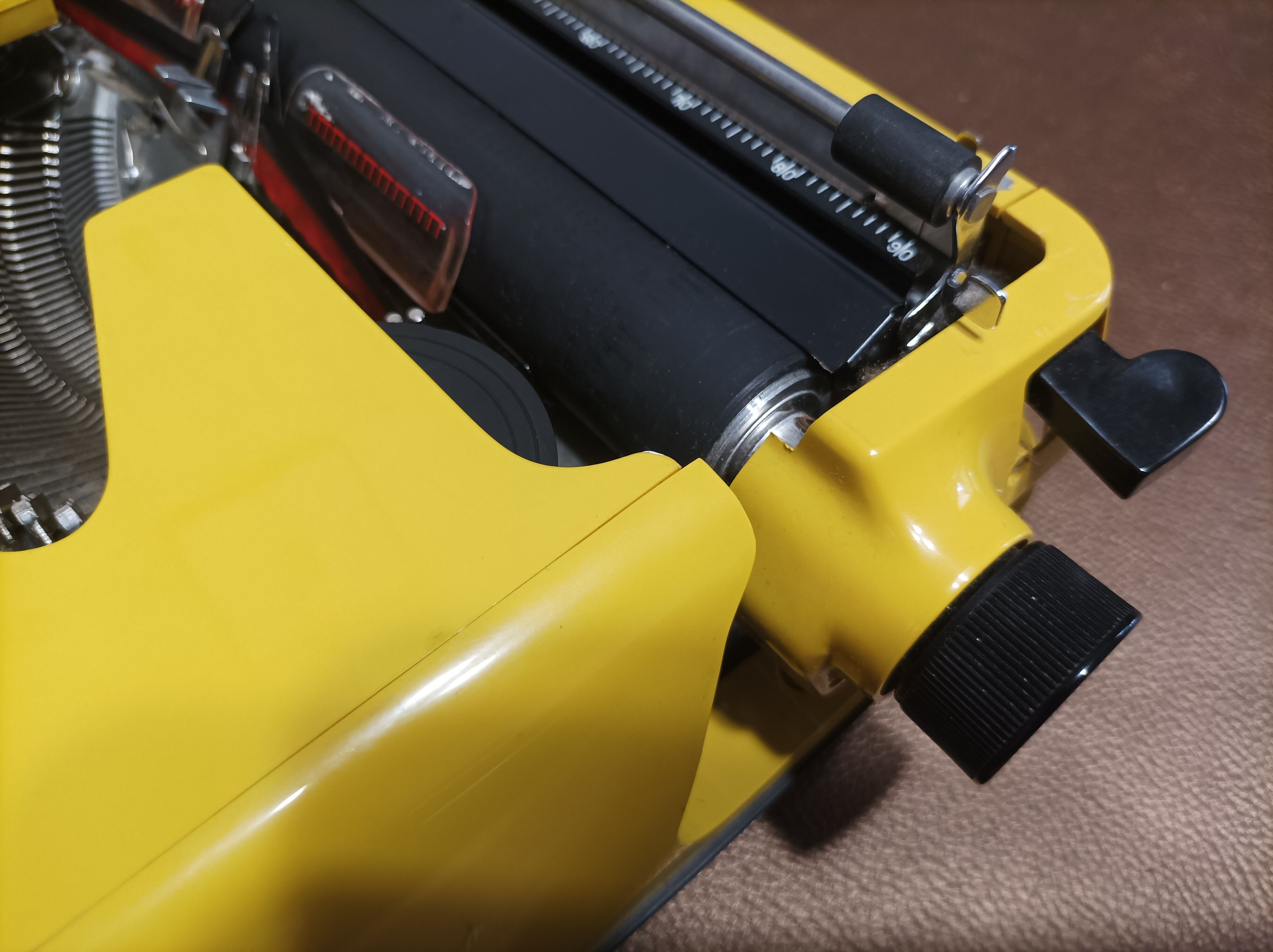 Typewriter Brother Nogamatic 600 Yellow