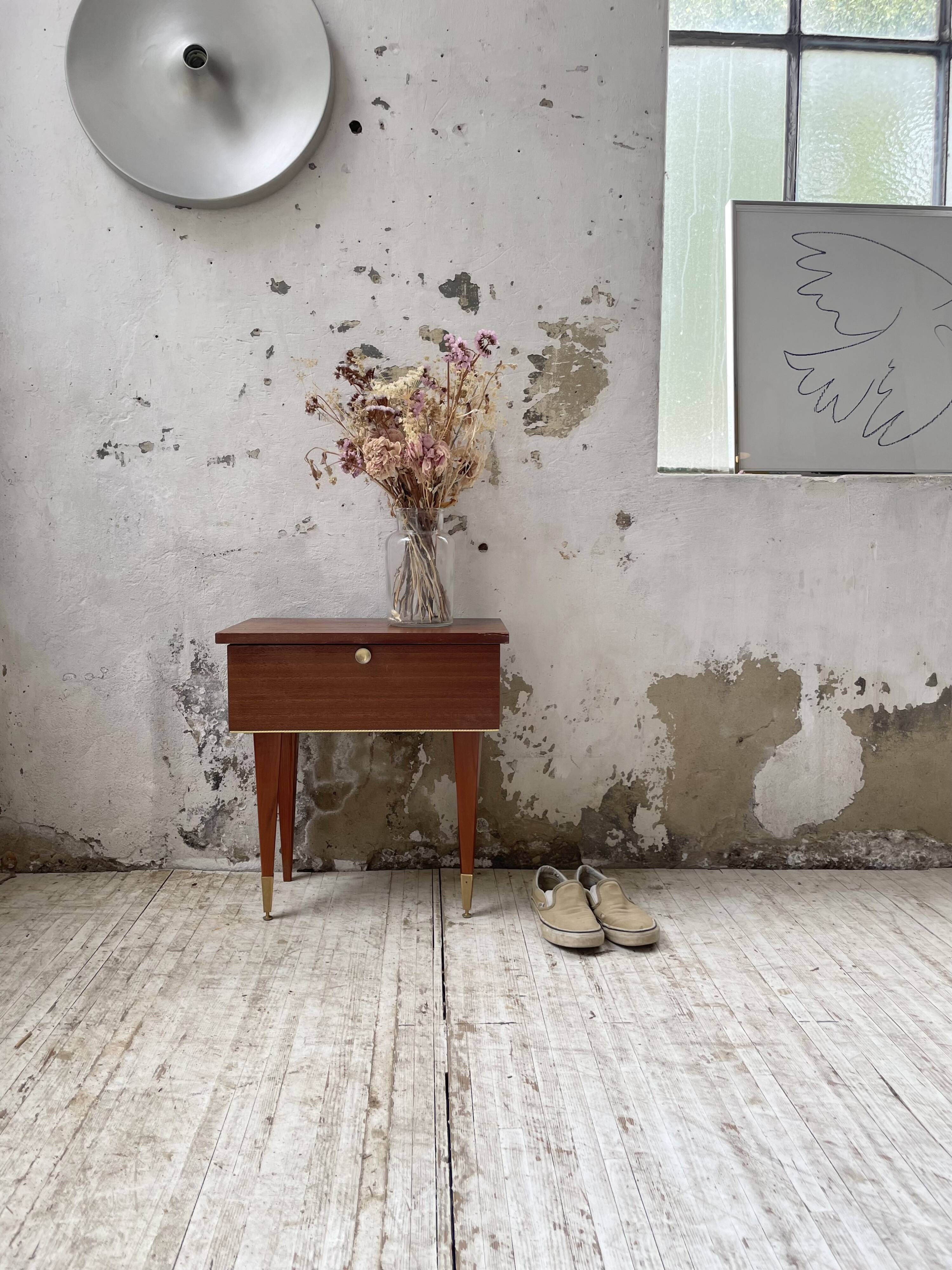 Vintage mahogany veneer bedside table