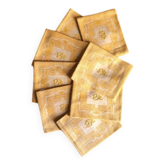 8 vintage napkins