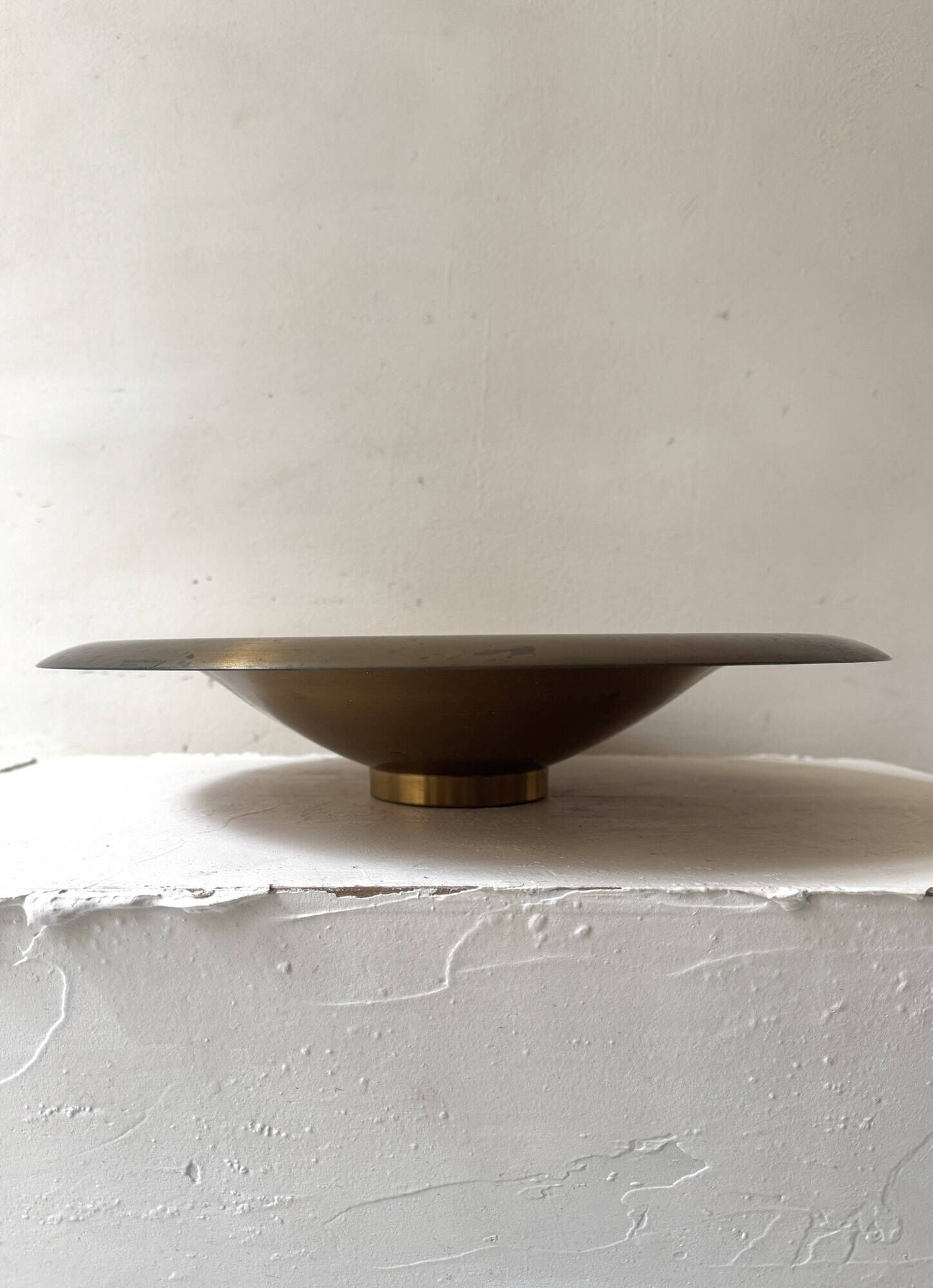 Large bowl / catch-all in genuine brass and signed